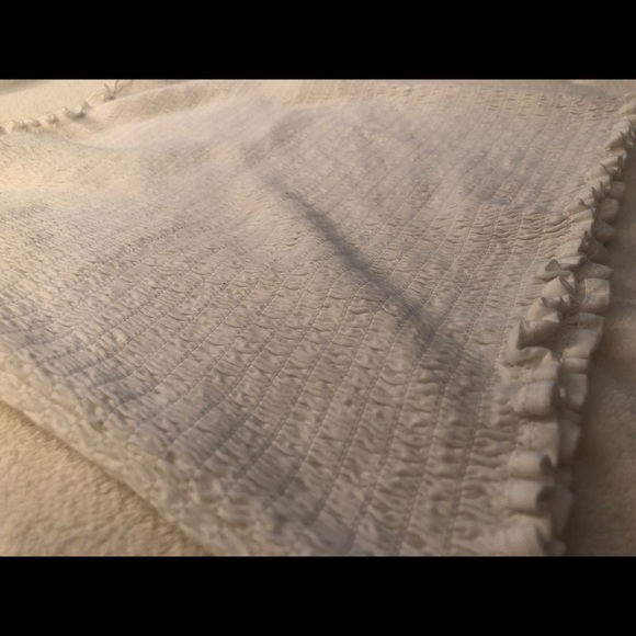 brandy Melville ribbed off the shoulder top - Picture 2 of 3